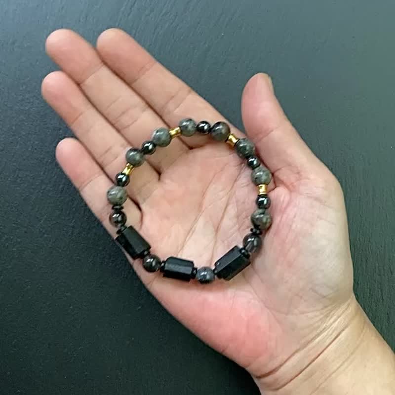 Black Tourmaline Raw Stone Black Shining Diamond Flame Stone Ebony Black Stone Bronze Bracelet Customized Gift - สร้อยข้อมือ - คริสตัล หลากหลายสี