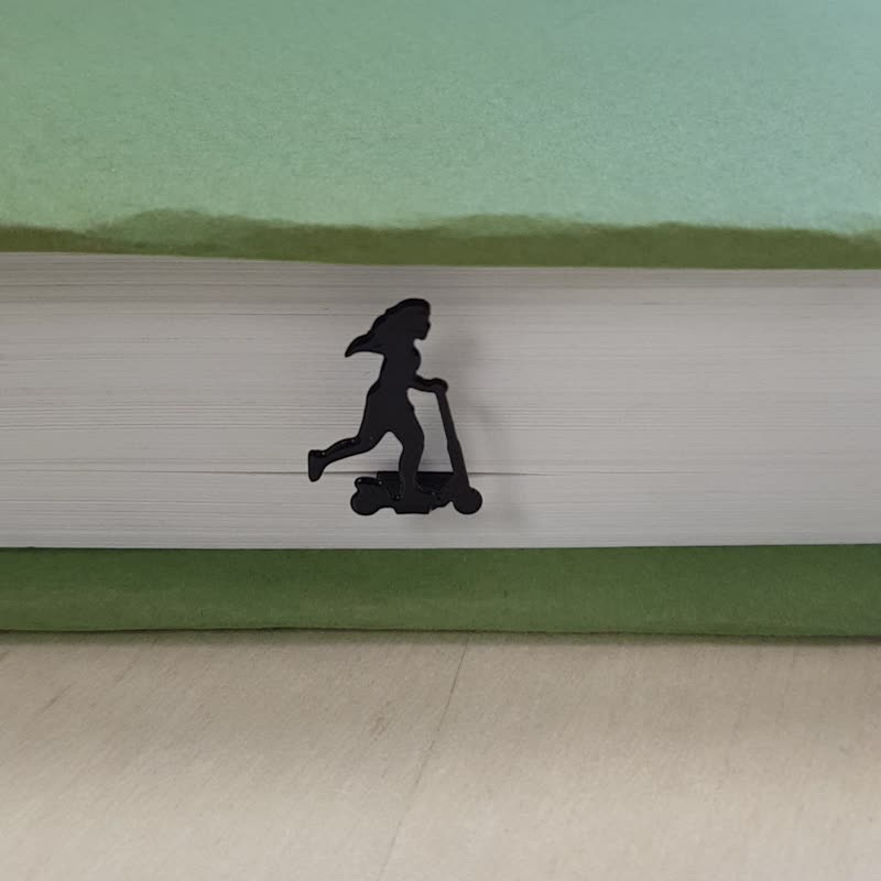 Metal Bookmark– Girl on a Scooter Design, Minimalist Gift for Book Lovers - 書籤 - 其他金屬 黑色
