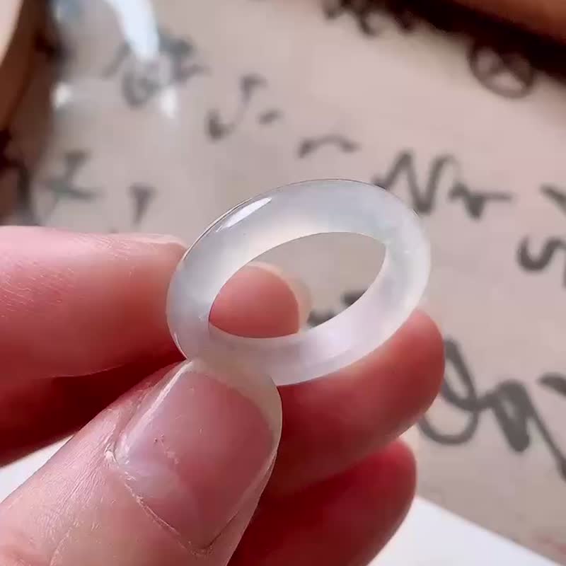 冰種翡翠 天然翡翠A玉班指披指指環 • 冰種白翡翠戒指 - 戒指 - 玉石 白色