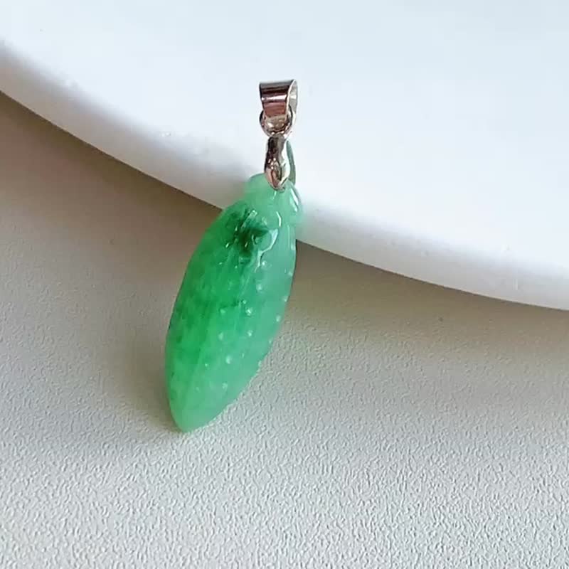 Natural Burmese Jadeite A Jade Peanut Pendant Energy Stone - สร้อยคอ - เครื่องเพชรพลอย หลากหลายสี