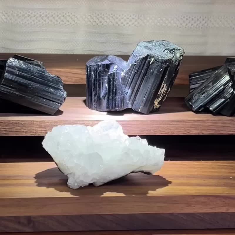 Indian high-shine Stone apophyllite - Items for Display - Crystal Transparent
