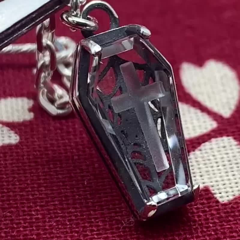 棺桶ピアス シルバー925/水晶/ロックなピアス/ゴシック パンク/シルバーアクセサリー/送料無料/日本製 - 耳環/耳夾/耳骨夾 - 純銀 銀色