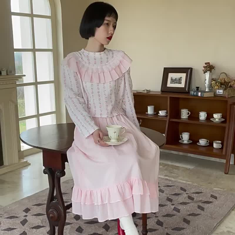 Baby pink tulip printed shirt + lace skirt suit Japanese retro sweet two-piece set - Women's Shirts - Cotton & Hemp Pink