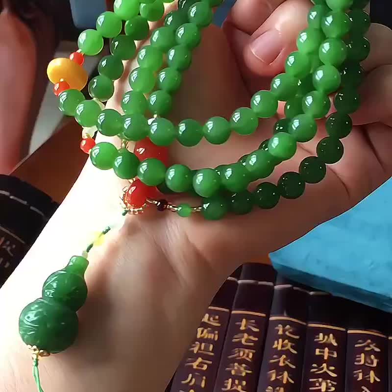 和田碧玉8公釐 108顆佛珠 朝珠 項鏈 搭配天然碧玉葫蘆 吊墜 - 手鍊/手環 - 水晶 