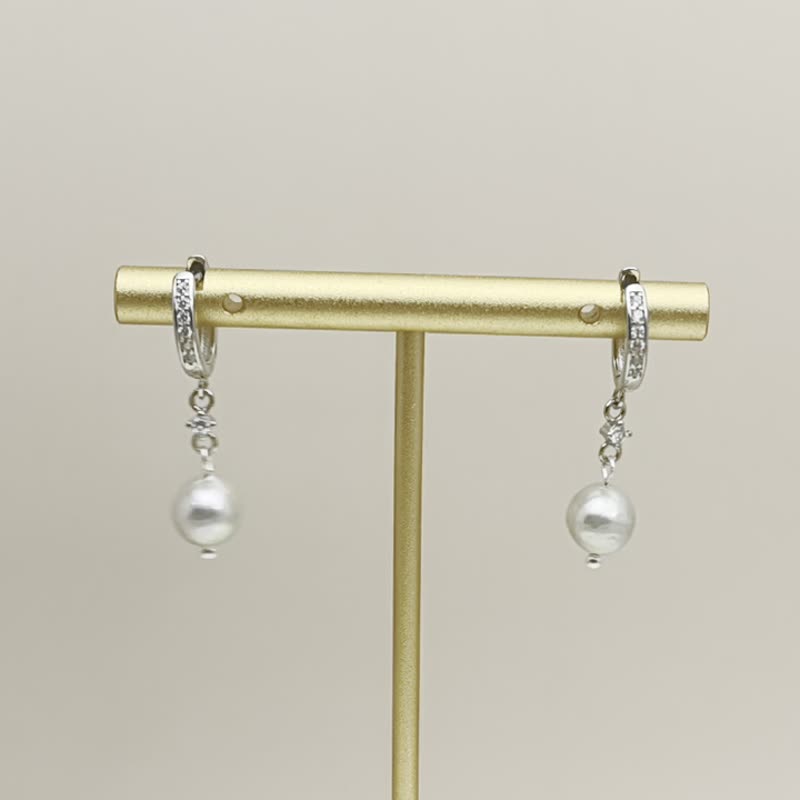 Natural seawater pearl akoya real Linen earrings ear clips earrings - Earrings & Clip-ons - Pearl Transparent