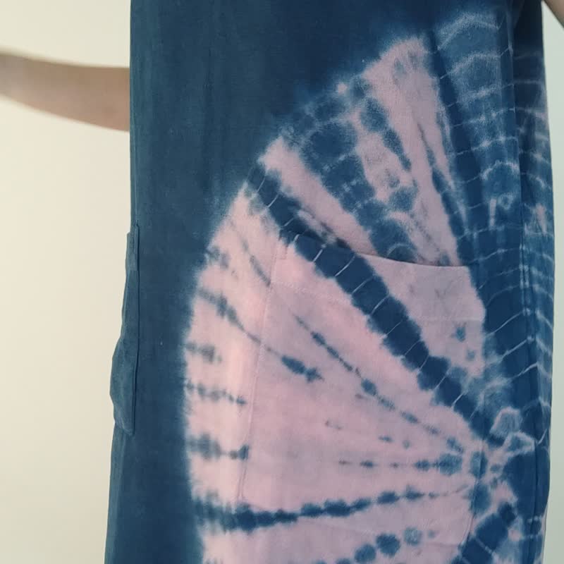 Indigo Dye Pink - 紮染蜘蛛網超長連衣裙 - 洋裝/連身裙 - 棉．麻 藍色