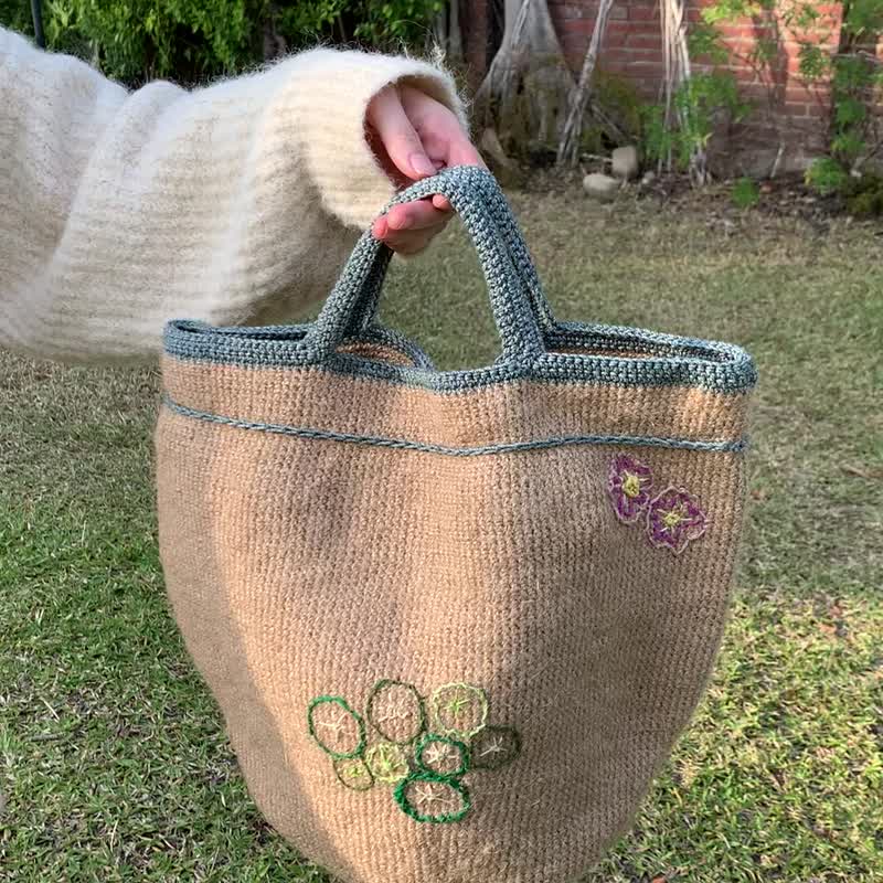 Copper money grass and cherry blossom Linen woven bag/raw Linen Linen weave/handbag - Handbags & Totes - Cotton & Hemp Khaki