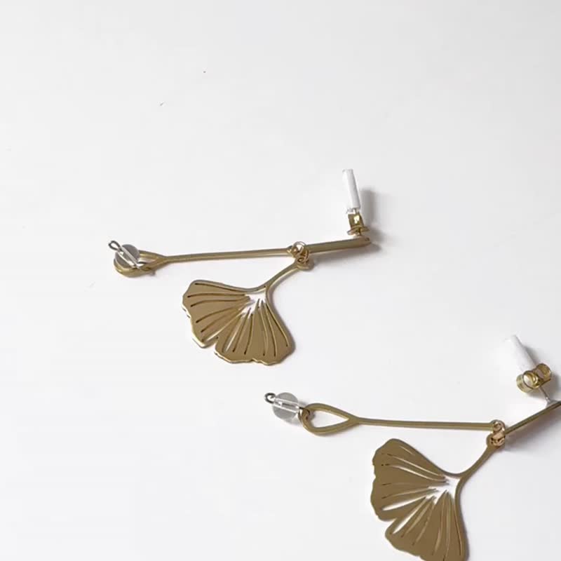 Ginkgo Stainless Steel earrings for early autumn - Earrings & Clip-ons - Other Metals 