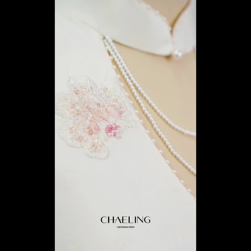 CHAELING 高級客製 粉色牡丹提花低胸鏤空串珠蘇繡旗袍禮服 - 旗袍/改良式旗袍 - 絲．絹 