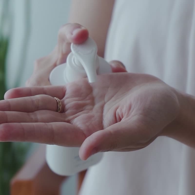 【草本舒緩鎂乳霜+精油按摩乳】舒緩肩頸 放鬆腰背 腿部按摩 - 身體乳/按摩油 - 其他材質 紫色