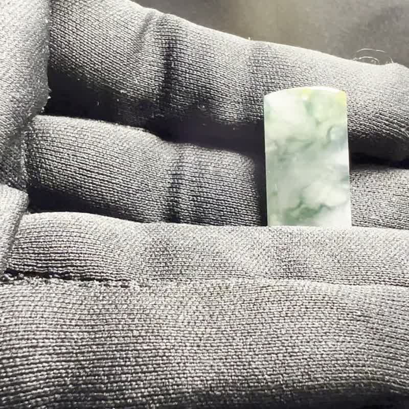 潑墨山水 | 冰種飄藍花無事牌 - 項鍊 - 玉石 透明