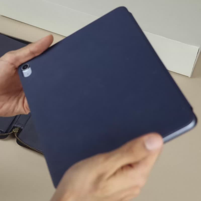 Leather iPad Case with Zippers - 平板/電腦保護殼/保護貼 - 真皮 咖啡色