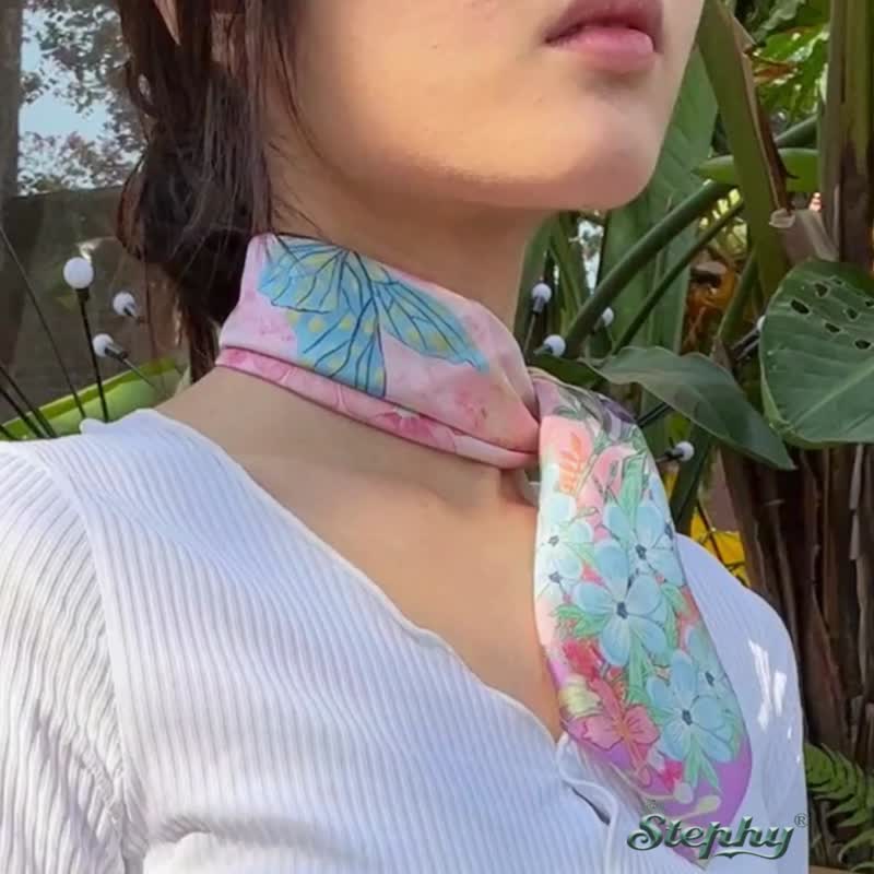【春のシルクスカーフ】花と蝶のシルクスカーフ+シルクスカーフボタンノーブルギフトボックス | 母の日ギフト - スカーフ - シルク・絹 