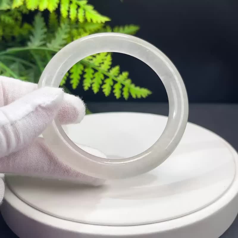 精品 藍月光石手鐲 58MM 冰潤藍光圓條共生碧璽 智慧安寧安撫心靈 - 手鍊/手環 - 寶石 藍色