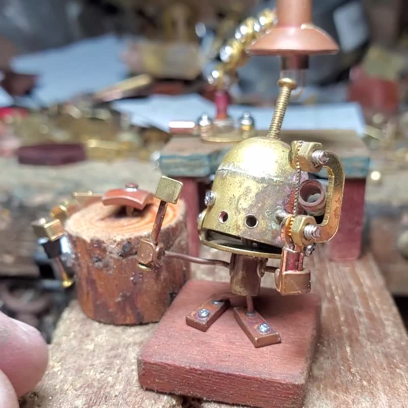 小機器人金工作家 手作銅雕擺飾 工藝工作桌場景 機械風創作 - 公仔/玩偶 - 其他金屬 