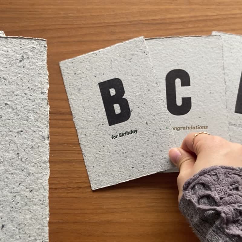 木活字グリーティングカード　Wooden Type Card　活版印刷 - 卡片/明信片 - 紙 灰色