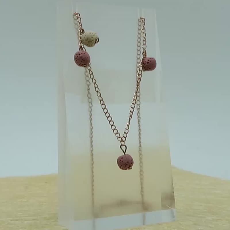 Quadruple-Bead Pink Aroma Rock Diffuser Necklace Titanium Steel Rose Gold - สร้อยคอทรง Collar - สแตนเลส สึชมพู