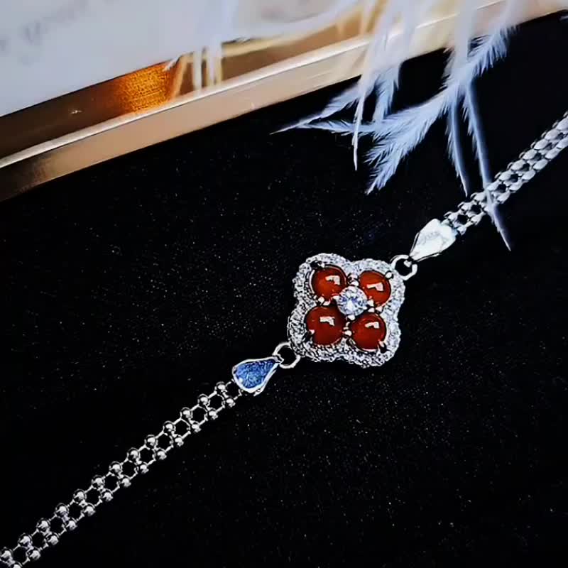 |Lucky Beauty|A-grade jadeite ice glass bright red jade egg surface 3.8mm sterling silver plated 18k four-leaf clover bracelet - สร้อยข้อมือ - หยก 