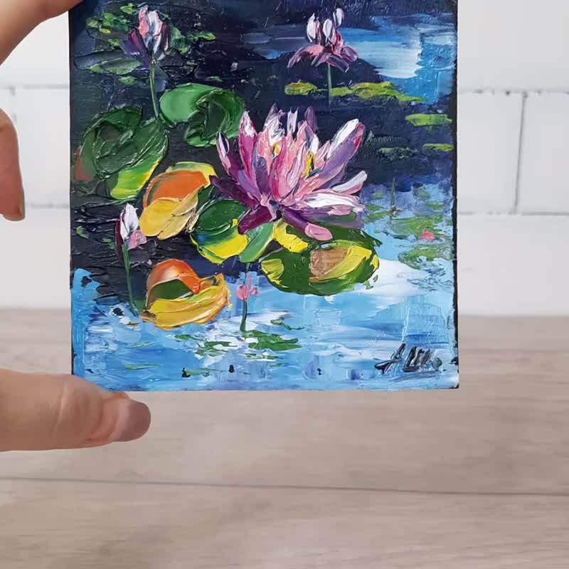 Water lily painting Pond painting Original oil painting Small painting Flower - 海報/掛畫/掛布 - 其他材質 多色