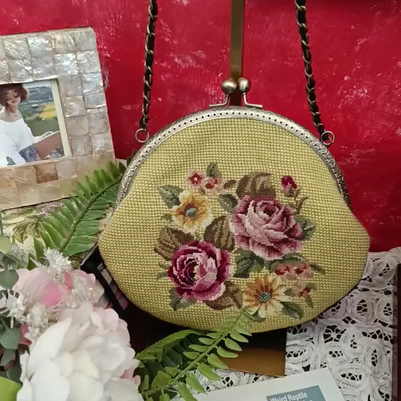 バラ刺繍のプチピオンバッグ - トート・ハンドバッグ - 刺しゅう糸 ゴールド