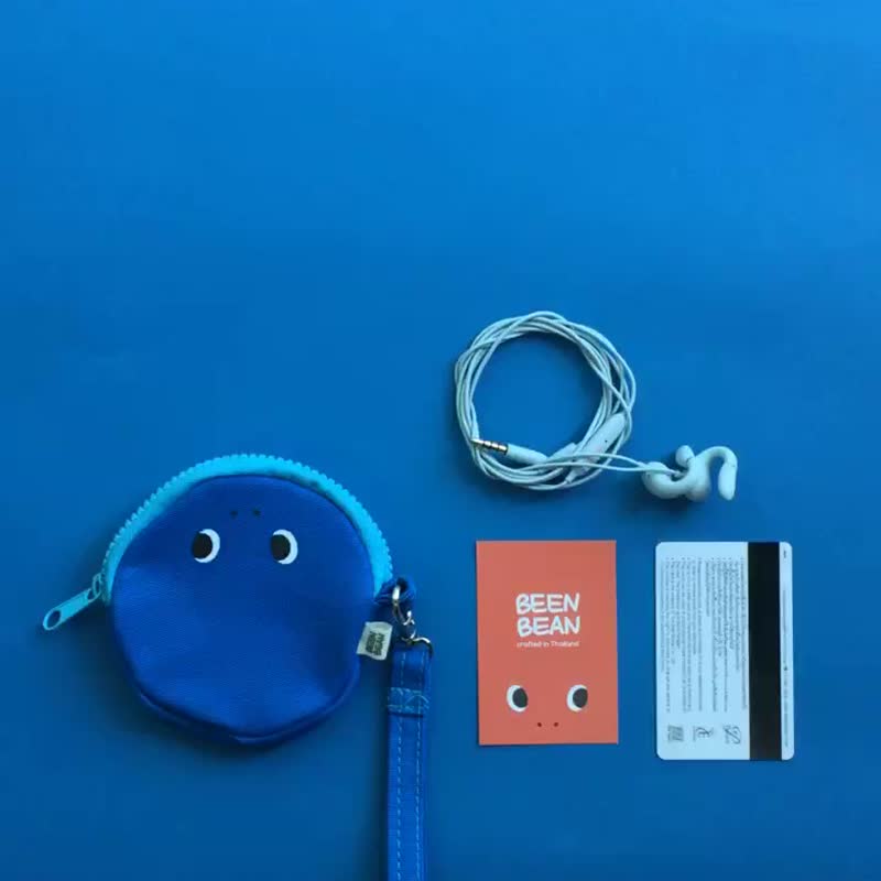 Blue Glutton Monster Circle Zip Purse - กระเป๋าใส่เหรียญ - ไฟเบอร์อื่นๆ สีน้ำเงิน