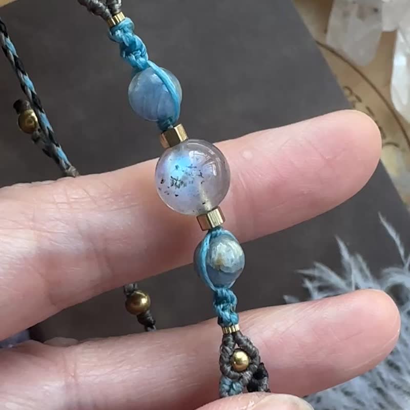 BB173 民族風 蠟線編織 拉長石 藍晶石 銅珠 手環 (可調長度) - 手鍊/手環 - 寶石 灰色