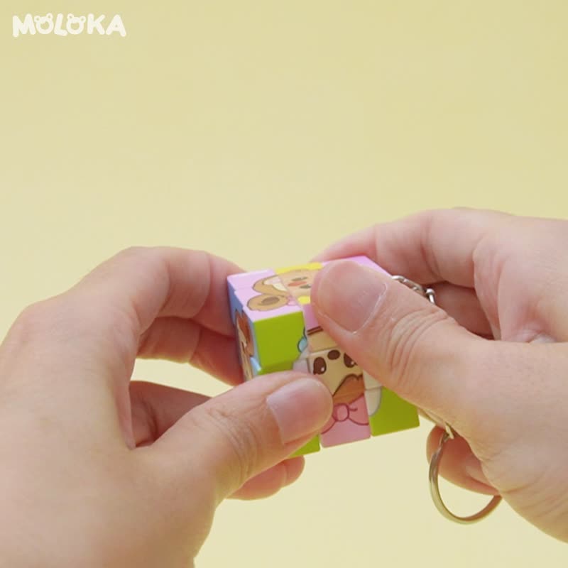 MOLOKA | Mini Magic Cube Pendant 35mm Rubik's Cube Educational Toy - Keychains - Plastic Multicolor