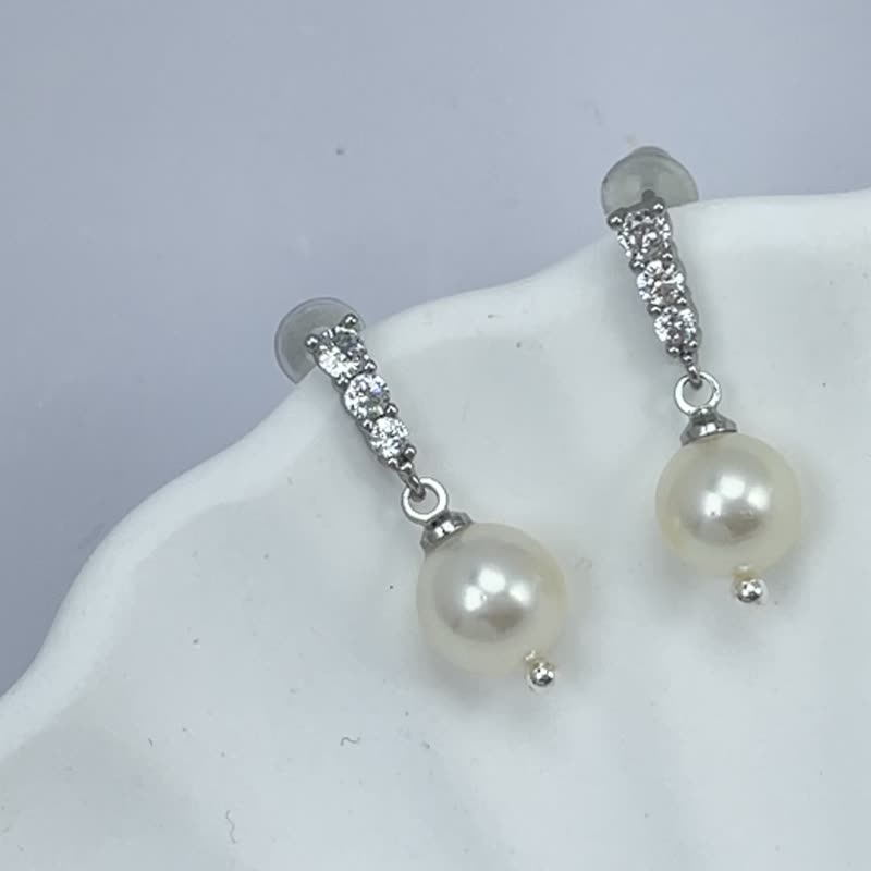 National Mother Model Natural Seawater Pearl Akoya Smart Silver Earrings - Earrings & Clip-ons - Pearl White