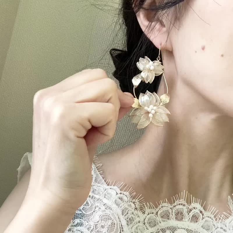 SAKURA  Flower earrings  Wedding Paty - Earrings & Clip-ons - Other Metals Gold