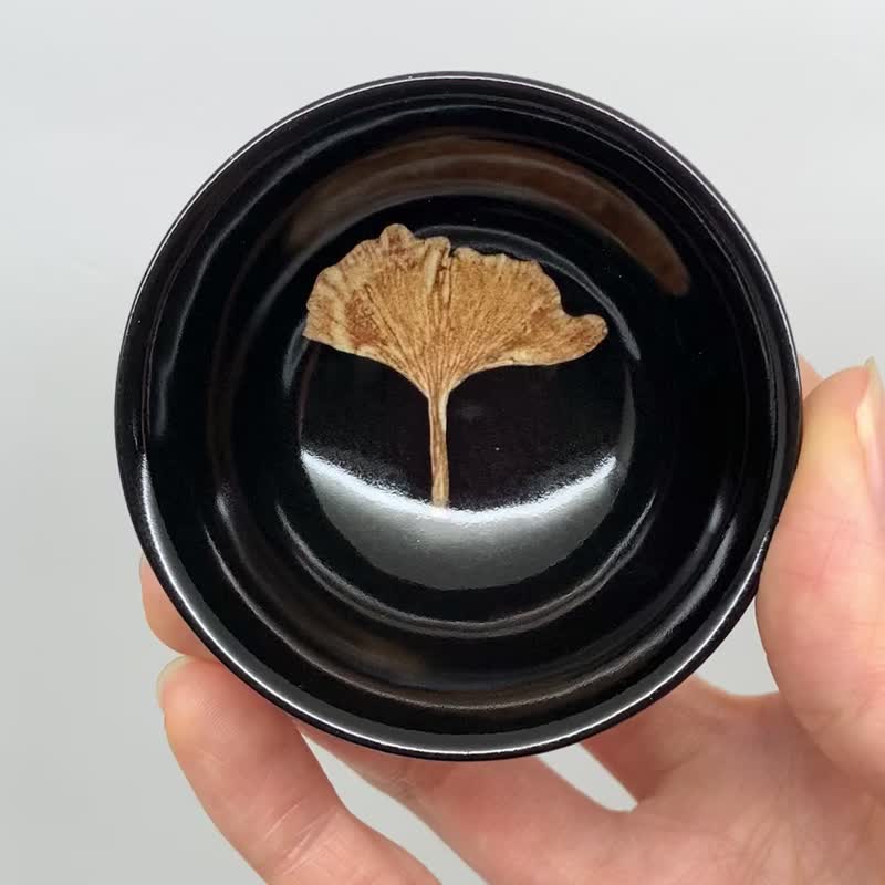 銀杏木葉杯 迷你杯 60ml 邱毓寧 鶯歌 B9-08 - 茶壺/茶杯/茶具 - 瓷 多色
