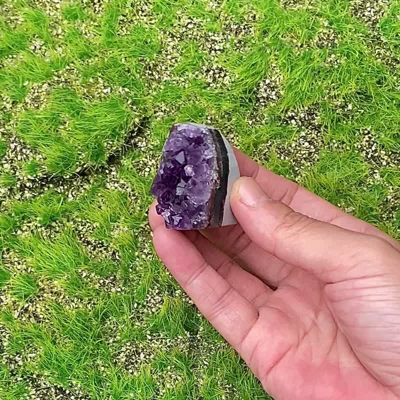 天然紫晶鎮 紫水晶// 招財 療癒// 消磁淨化 辦公室開運 增智慧 - 擺飾/家飾品 - 水晶 紫色