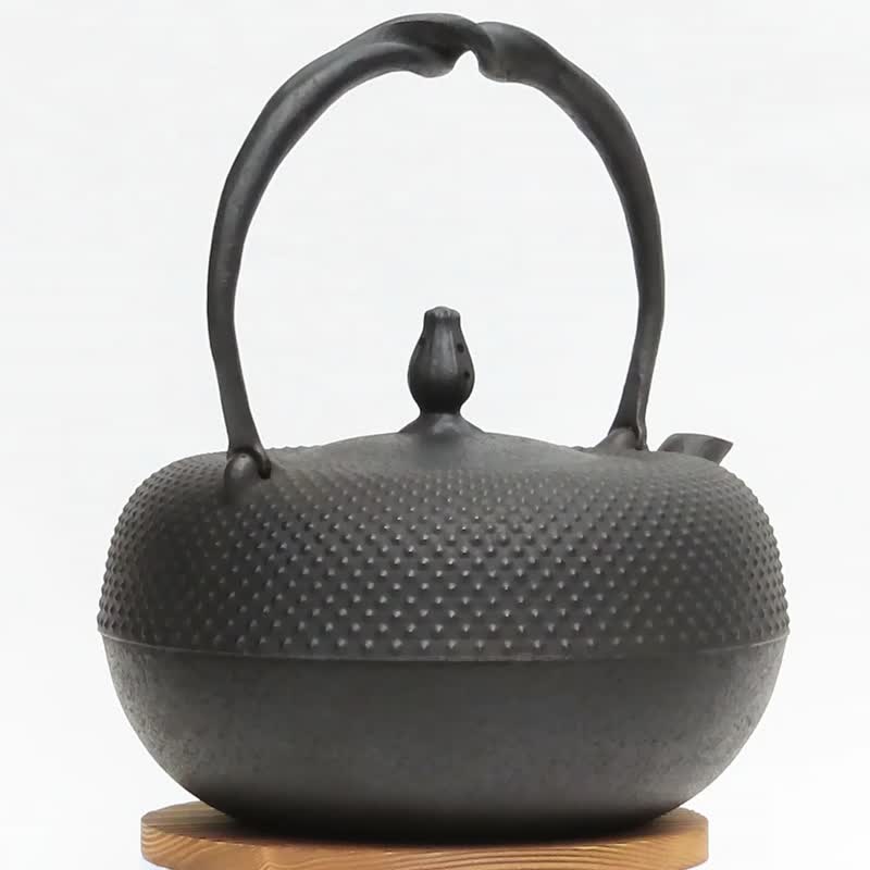 南部鐵器 鐵瓶 手工鐵壺 虎山作 鐵碗狀arare 1.6L 日本製 - 茶壺/茶杯/茶具 - 其他金屬 黑色