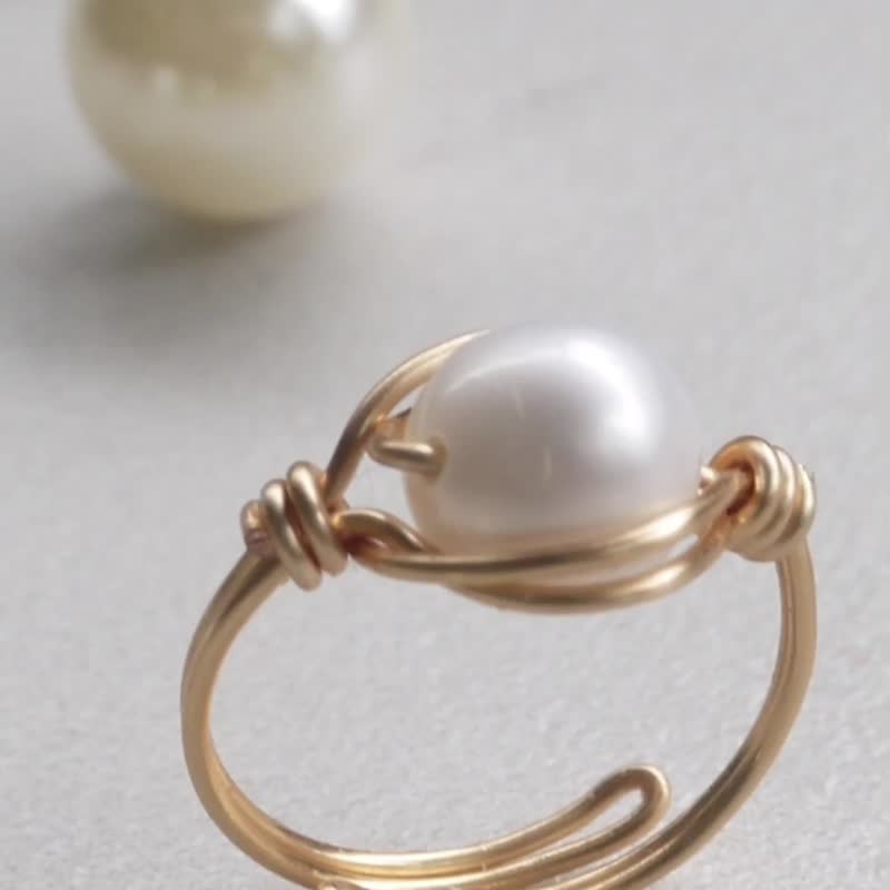 【BE yourself】Jiaoran|Pearl Ring|Artistic Metal Wire|Freshwater Pearl|Handmade - General Rings - Copper & Brass 