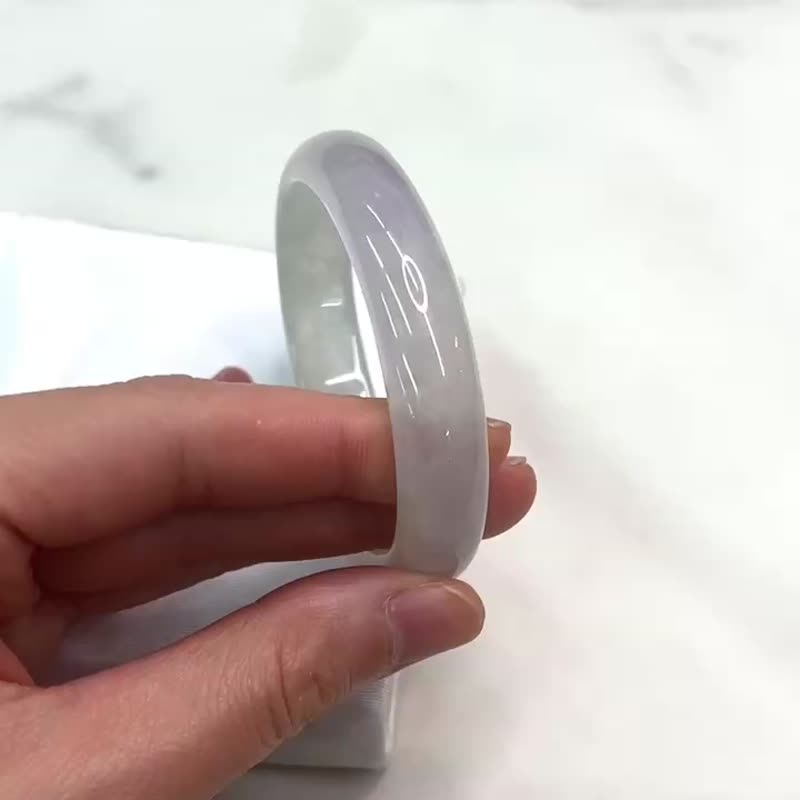 冰玻種 天然翡翠 緬甸 A玉 玉鐲 • 冰種木那春帶彩貴妃鐲 - 手鍊/手環 - 玉石 紫色
