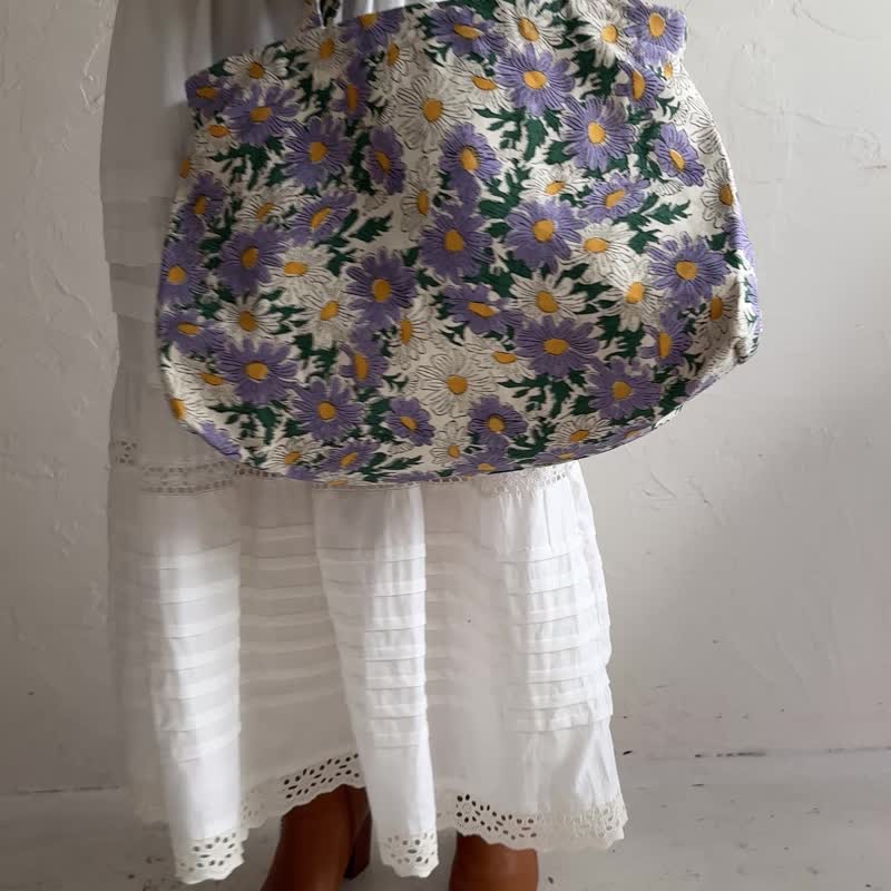 たっぷり入るカラフルな花柄バッグ、Margaretトートバッグ　purple - 手提包/手提袋 - 棉．麻 紫色