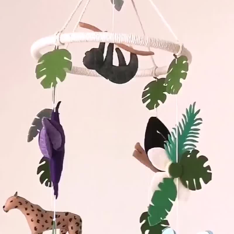 Tropical baby mobile, Nursery mobile animals, Crib hanging mobile, - ของเล่นเด็ก - วัสดุอีโค สีม่วง