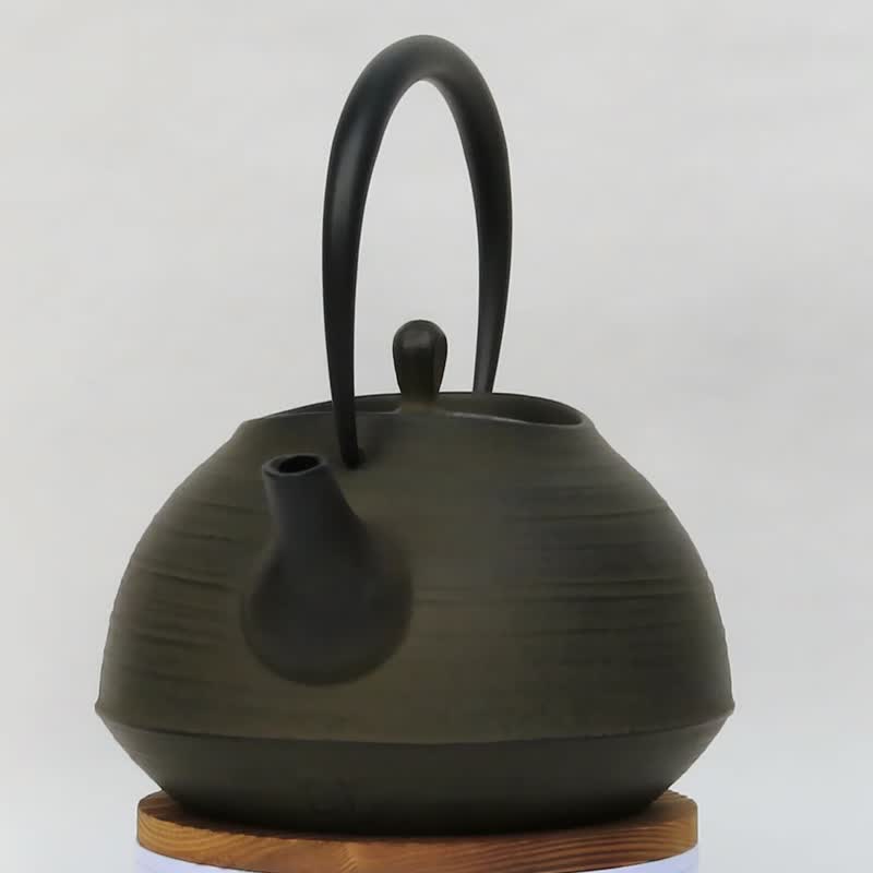 壱鑄堂 南部鐵器 鐵瓶 鐵壺 刷痕1.3L 復古色 日本製 IH對應 - 茶壺/茶杯/茶具 - 其他金屬 咖啡色