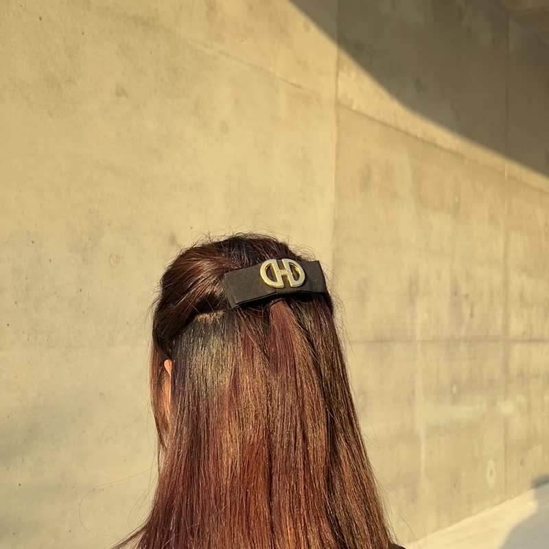 RARE TO GO 中古 | Celine 罕有氣質蝴蝶結金屬扣髮夾 VINTAGE - 髮夾/髮圈 - 其他材質 黑色