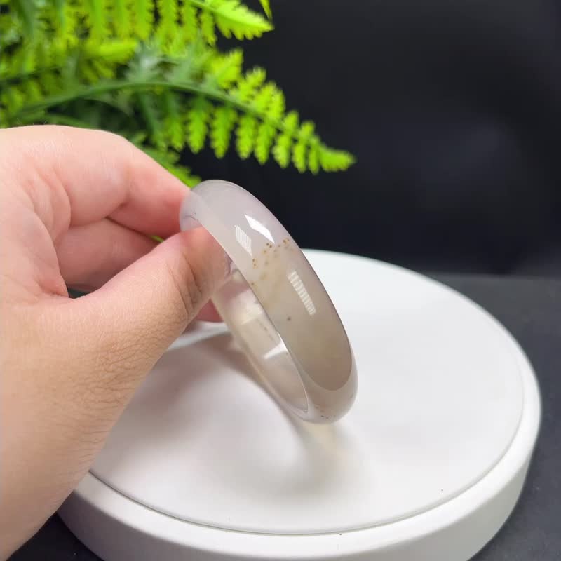 Exquisite Gradient Gray-White Agate Bracelet 52MM, Icy Smooth & Luminous Chalcedony Bangle, Balancing Prosperity - สร้อยข้อมือ - เครื่องประดับพลอย สีเทา