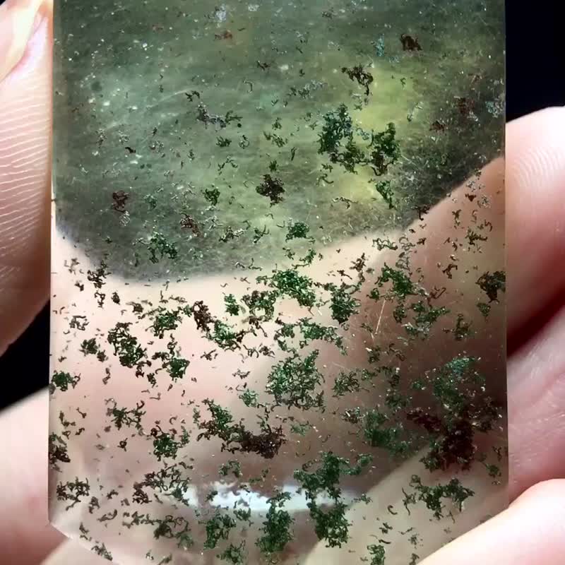 天然稀有彩幽靈發晶共生無事牌吊墜  毛衣鏈個頭足  彩幽靈顏 - 吊飾/掛飾 - 水晶 