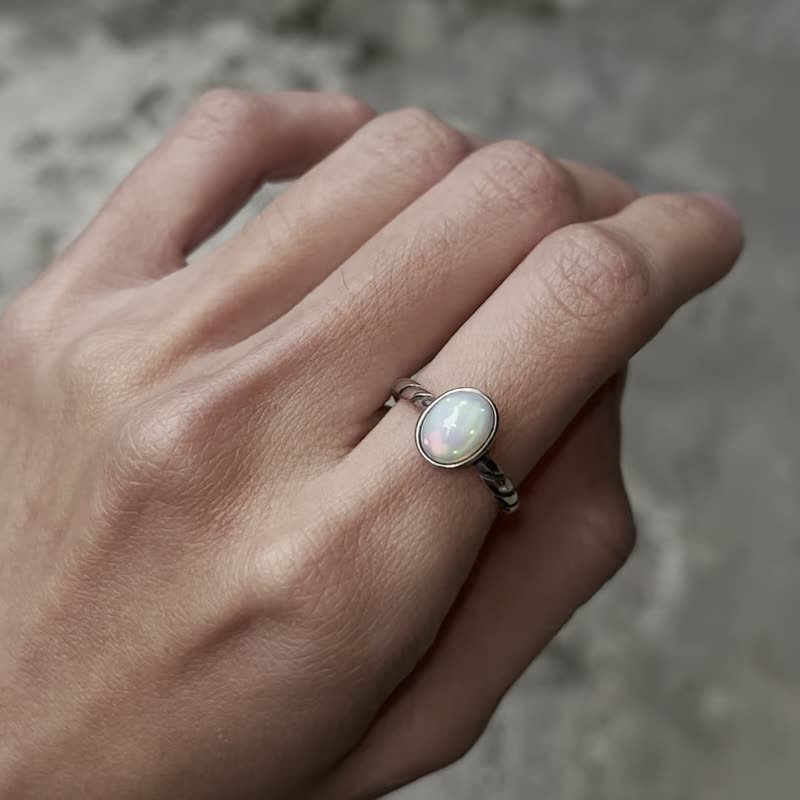 オパールのシルバーリング 800x0.jpg