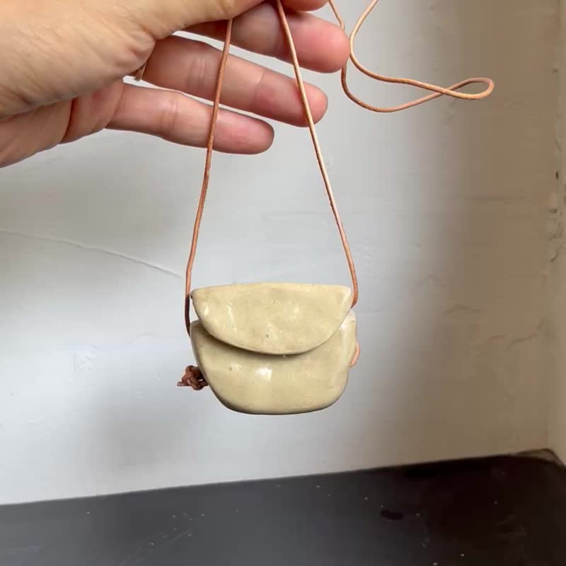 สร้อยคอแจกันเซรามิก - สร้อยคอยาว - ดินเผา ขาว