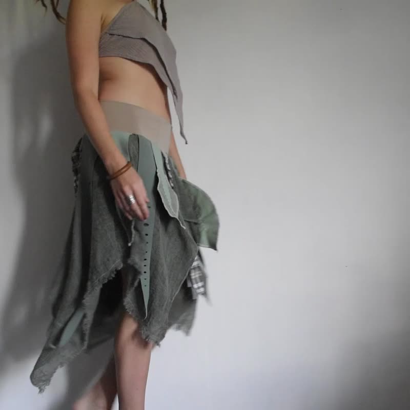 Sage green elven skirt, forest fairy costume, festival clothing - กระโปรง - วัสดุอื่นๆ สีเขียว