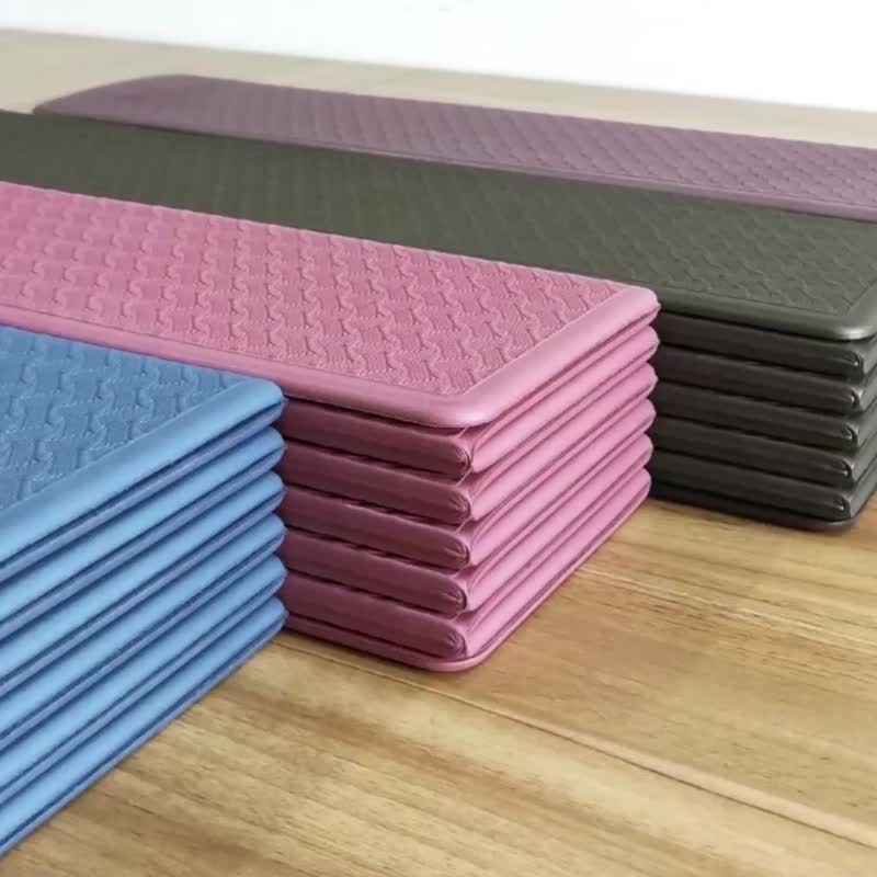 台灣製TPE摺疊瑜珈健身墊(贈背帶繩) - 瑜珈墊 - 其他材質 
