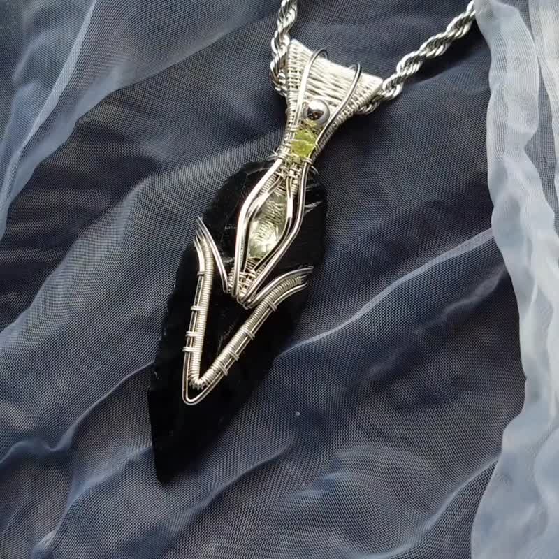 [Evil Blade II-Shaman's Arrow] / Praying for good luck / Christmas gift / New Year gift - Necklaces - Semi-Precious Stones 