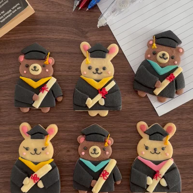 Graduation season. Graduation Bunny and Graduation Bear cookies. S-Cookie Original - Handmade Cookies - Fresh Ingredients Multicolor