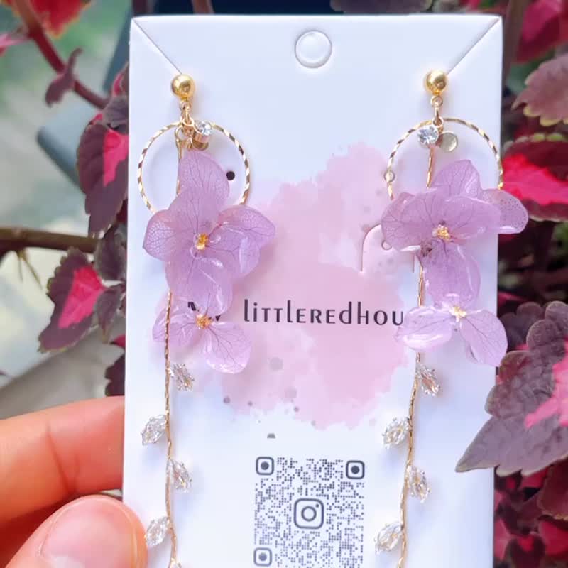 Pink and purple hydrangea three-dimensional flower drop glue long earrings - ต่างหู - พืช/ดอกไม้ สีม่วง