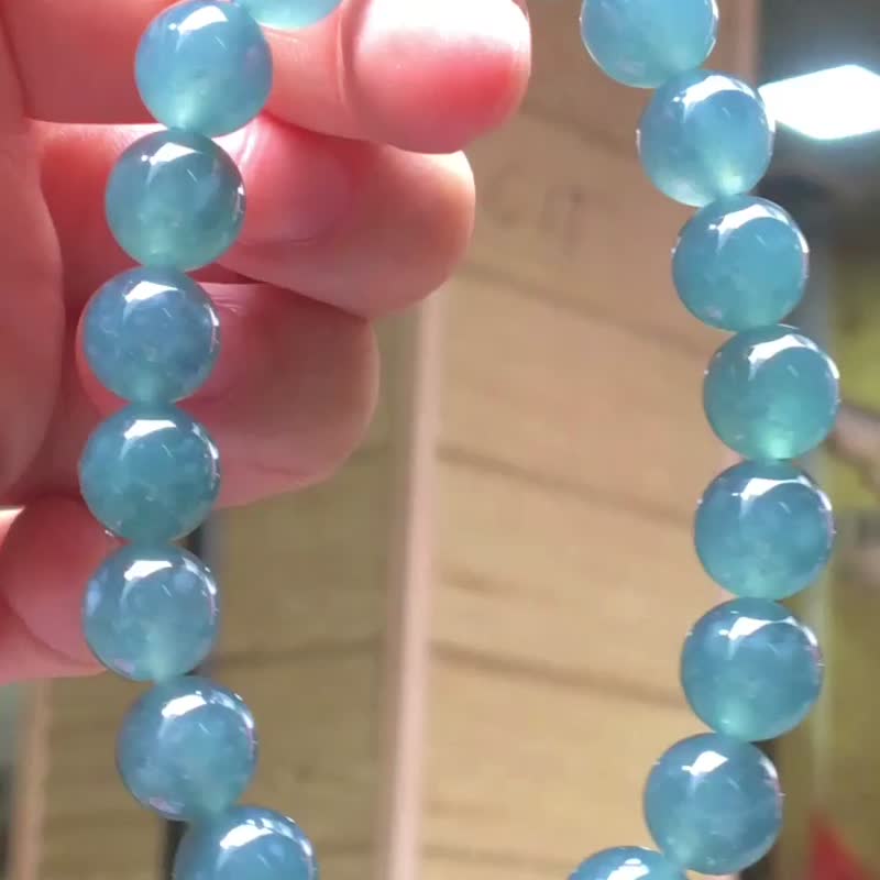 天然翡翠 緬甸 A玉 玉珠 玉鏈 手鏈 • 冰種寶藍飄花翡翠手串 - 手鍊/手環 - 玉石 藍色