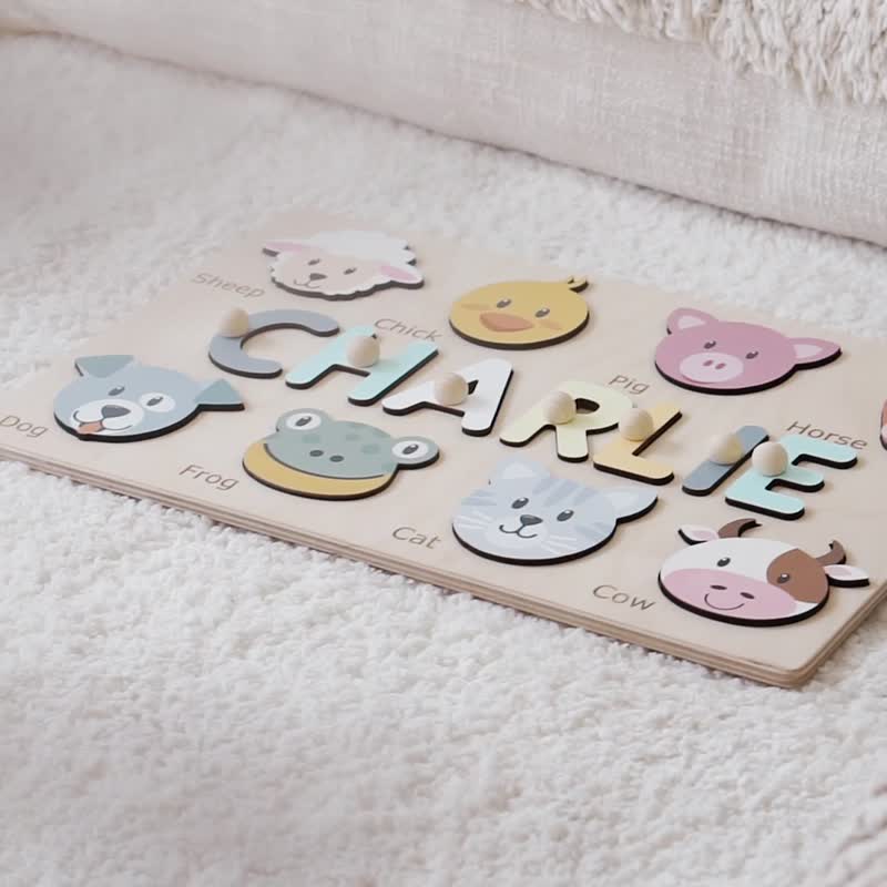 Personalized Name Puzzle With Animals, Montessori Board, 1st Birthday Gift - ของขวัญวันครบรอบ - ไม้ 