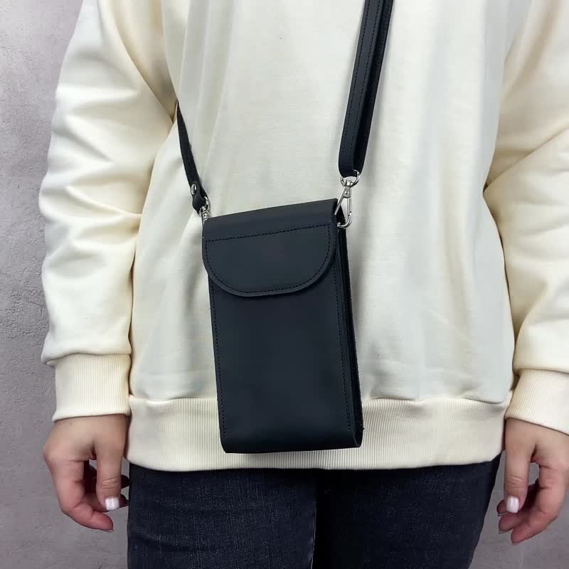 Leather Crossbody Wallet for iPhone / Phone Zipper Bag with Shoulder Strap - กระเป๋าแมสเซนเจอร์ - หนังแท้ สีดำ